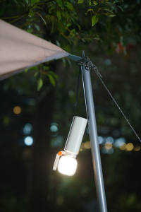 4-इन-<span class=keywords><strong>1</strong></span> कैंपिंग लाइट फ्लैशलाइट 2000lm रिचार्जेबल 120h रनटाइम समायोज्य चुंबकीय त्रिपोड बाहरी आपातकालीन लालटेन - Product Image 3