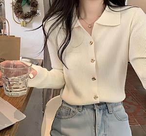 Maglione da Donna Casual con Bottoni e Scollo a V, Maniche Lunghe, Vestibilità Ampia per l'Autunno - Product Image 4