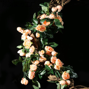 Guirlande de roses artificielles en soie pour décoration murale, idéale pour salon, clôture ou cache-tuyau de climatisation - Product Image 1