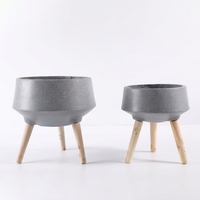 Pot Tanaman dari Serat Marmer dengan Dudukan Tripod Kayu, Pot Sukulen untuk Meja, Dekorasi Rumah Modern Minimalis