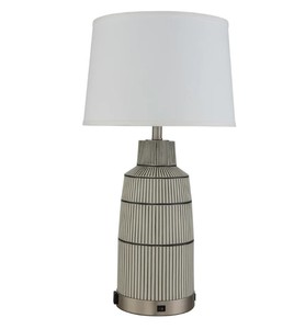 Lampe de table scandinave design moderne et épurée en marbre, abat-jour en verre, culot E26, alimentation CA, pour hôtel, salle d'exposition, chambre à coucher - Product Image 6