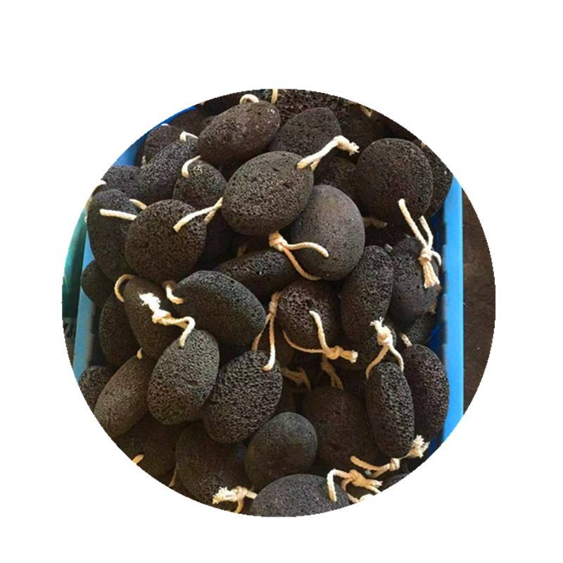 Pierre ponce pour les pieds avec une corde/cordon