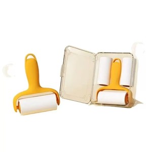 Rouleau anti-peluches portable pour vêtements, ensemble de rouleaux adhésifs détachables en rose, orange, vert et bleu - Product Image 2