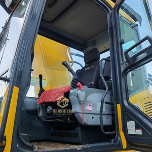 รถขุดไฮดรอลิกแบบตีนตะขาบ Komatsu PC400-7 มือสอง สภาพดี เครื่องจักรกลงานดินขนาด 40 ตัน - Product Image 3
