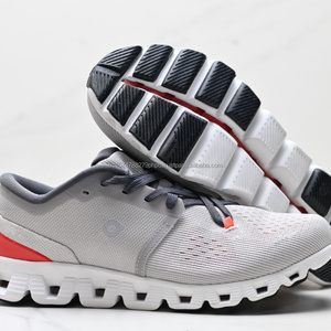 2025รองเท้าผ้าใบแฟชั่นดีไซน์ใหม่คุณภาพสูงสำหรับผู้ชายผู้หญิงรองเท้าวิ่งสวมใส่สบายสไตล์เดินหรูหรา - Product Image 4