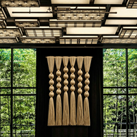 Décoration murale luxueuse en dentelle naturelle à franges pour les cafés et les magasins de vêtements