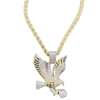 Collier pendentif faucon hip-hop en laiton plaqué or véritable avec zircon