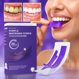 Strisce Sbiancanti V34 per Denti Bianchi, Sbiancamento Delicato a Bassa Sensibilità, Senza Residui, per Uso Quotidiano - Product Image 1