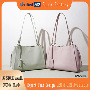 Bolso de Hombro de Cuero Genuino 2027 Personalizado ODM OEM, Bolso Tote de Gran Capacidad para Mujer, Venta al Por Mayor Directo de Fábrica - Product Image 2
