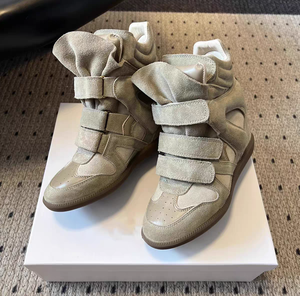 Chaussures de sport décontractées montantes de style européen et américain pour femmes, streetwear d'extérieur, avec rehausseurs de hauteur intégrés, pour l'été et l'eau - Product Image 4