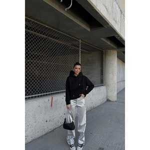 Sweat-shirt à capuche brodé Eyyo noir pour femmes - Product Image 2