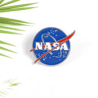 Classique NASA alliage broche astronaute espace vêtements décoration aérospatiale accessoires émail épinglette