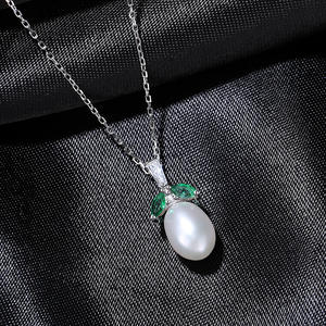 สร้อยคอไข่มุกน้ำจืดเงินแท้ S925 คลาสสิก ประดับเพทายสีเขียว ขายส่งเครื่องประดับหรูสำหรับผู้หญิง - Product Image 3
