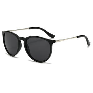 Gafas de Sol Metálicas Extra Grandes, Modernas y Elegantes para Hombre y Mujer, Estilo Retro Popular de Influencers Europeos y Americanos - Product Image 3