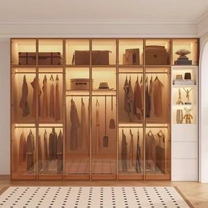 Armario de Lujo con Marco Dorado, Puerta de Vidrio Esmerilado con Bisagras, Iluminación LED, Almacenamiento Multicapa, Organizador de <span class=keywords><strong>Ropa</strong></span>, <span class=keywords><strong>Mueble</strong></span> - Product Image 4