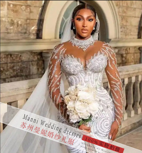 Nouvelle Robe de Mariée Style Africain pour le Commerce International, Robe de Mariée Sirène à Manches Longues et Col en V Profond en Dentelle, Vente en Gros - Product Image 4