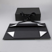 24x18x7.8CM Boîte à perruque humaine écologique avec éponge de stratification en soie mate doublée de boîte-cadeau en carton vide prête à expédier