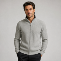 Cardigan zippé en mélange cachemire et laine pour homme, col tricoté avec poches, luxe discret, style décontracté chic, vente en gros Europe