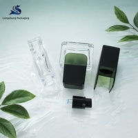 Flacon carré en verre à quatre côtés 15ml/30ml, extérieur transparent, intérieur vert, bouchon noir, pompe à lotion, emballage vide pour transfert de sérum