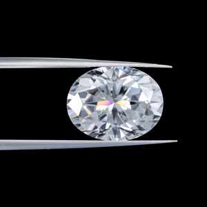 เพชรโมอิสสังเคราะห์รูปวงรีทรงหลวมสำหรับทำเครื่องประดับอัญมณี8ct เกรด D