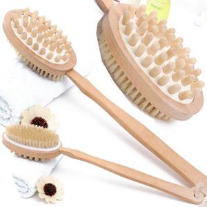 Spazzola da Bagno Esfoliante Hemu, Scrubber Manuale Rotondo per il Corpo con Setole di Cinghiale e Guanto in Bambù per Massaggio della Pelle - Product Image 3
