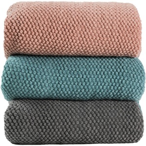 Plaid <span class=keywords><strong>de</strong></span> canapé en tricot <span class=keywords><strong>gaufré</strong></span> à motif écossais ananas, personnalisé OEM, écologique et chaud, pour la sieste au bureau et l'utilisation au <span class=keywords><strong>lit</strong></span> - Product Image 5