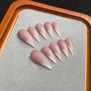 <span class=keywords><strong>Uñas</strong></span> Postizas <span class=keywords><strong>Mate</strong></span> en Degradado <span class=keywords><strong>Rosa</strong></span> Nude con Diseño <span class=keywords><strong>de</strong></span> Garra <span class=keywords><strong>de</strong></span> Dragón, 10 Piezas, <span class=keywords><strong>Uñas</strong></span> Postizas <span class=keywords><strong>de</strong></span> Cobertura Total, <span class=keywords><strong>Uñas</strong></span> Sólidas Simples Hechas a Mano para el Uso Diario, Manicura para Mujeres - Product Image 2
