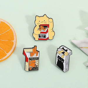 3 стиля мультяшная сигаретная коробка с кошкой эмаль предупреждение о курении убивает лозунг броши на лацканах одежды значки забавная мягкая эмалированная булавка на лацкан - Product Image 5