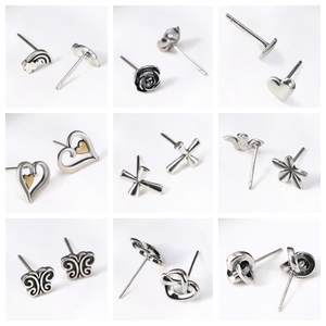 Pendientes de Plata de Ley S925 con Cruz de Amor y Rosa de James Avery - Product Image 1