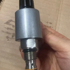 วาล์วโซลินอยด์ไฮดรอลิกแบบเปลี่ยนทิศทาง Hydac รุ่น WS06Y 01 C N 24Dg 315 บาร์ 60 ลิตร/นาที น้ำมันไฮดรอลิก เยอรมนี - Product Image 1