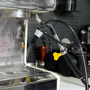 Spazzola Automatica per la Pulizia della Macchina da <span class=keywords><strong>Caffè</strong></span> in ABS con Tubo in Silicone per Gruppo Erogatore e Ugello per Schiuma da Barista - Product Image 2