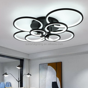 Đèn trần <span class=keywords><strong>LED</strong></span> Lustra có thể điều chỉnh độ sáng 6000K Acrylic tối giản hiện đại 4 8 vòng 130W Đèn chiếu sáng gắn trên bề mặt Phòng khách - Product Image 2