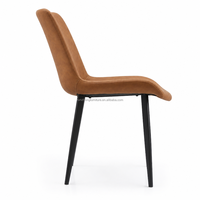 Chaise de salle à manger moderne en cuir avec dossier incurvé et pieds en métal noir - Chaise d'appoint ergonomique résistante aux taches pour la maison