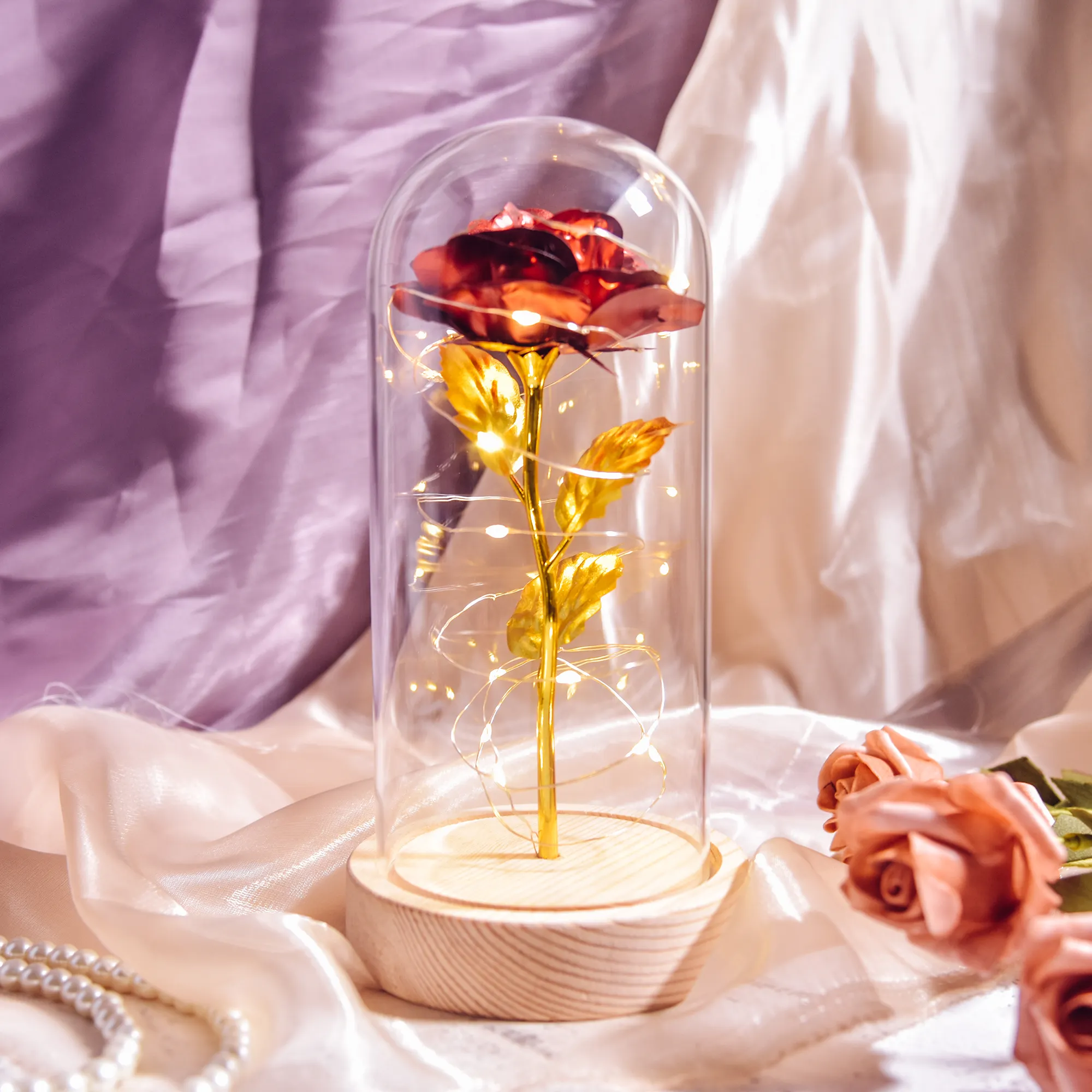 زهور صناعية بارتفاع 22 سم وردة ذهبية عيار 24 في قبة زجاجية مع إضاءة ليد هدايا عيد الأم وعيد الميلاد للنساء والبنات