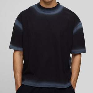 Camiseta Vintage Distressed de Algodón 100% Pesado con Lavado Ácido, Estilo Boxy Cropped, Anti-Pilling y Transpirable para Hombre, Personalizable y de Talla Grande - Product Image 1