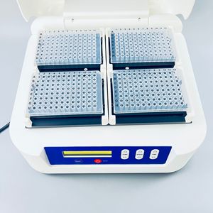 Incubateur-agitateur de microplaques 96 puits pour plaques cellulaires et plaques d'étiquetage enzymatique, contrôle numérique orbital, affichage LCD, fonction minuterie, usage en laboratoire - Product Image 1