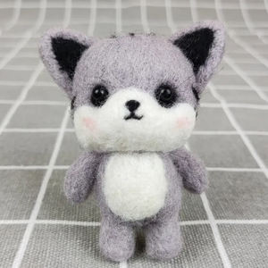 دمية قطة لطيفة مصنوعة يدويًا من الصوف بطول 7 سم، ألعاب تمثيلية صديقة للأطفال لتزيين حفلات عيد الميلاد - Product Image 6