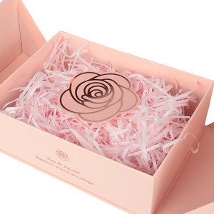 Boîte cadeau rose vide luxueuse et exquise, ornée de roses, petit emballage cosmétique pour offrir des cadeaux élégants pour un anniversaire - Product Image 2