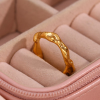 Bague minimaliste en acier inoxydable vintage géométrique martelée pour filles, étanche, cadeau de mariage, forme ondulée irrégulière, bague tendance