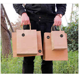 Bolsas De Papel Kraft marrón reciclables y reutilizables con logotipo navideño Bolsas De Papel - Product Image 2