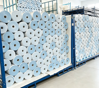 Rouleau de feutre non tissé auto-adhésif pour la protection des sols lors des travaux de peinture, de décoration et de construction