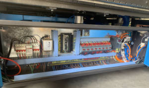 Máquina de Corte de Vidrio Industrial CNC con Motor y Caja de Cambios, Carga Automática, Tamaño Máximo 3300x2250mm - Product Image 5