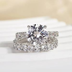 Set di Anelli Abbinati a Quattro Punte per Donna, Gioielli per Matrimoni e Feste - Product Image 1