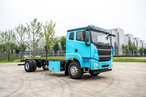 รถแทรกเตอร์ EV318kWh แบตเตอรี่ขนาดใหญ่ 318kWh ระยะการใช้งานยาวนาน สำหรับงานหนัก ขนส่งโลจิสติกส์ - Product Image 6