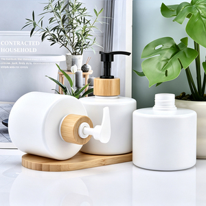 Botella de Plástico Blanca de 300 ml con Bomba y Anillo de Bambú <span class=keywords><strong>Natural</strong></span> para Champú, Jabón de Manos, Loción, Envase Cosmético - Product Image 2
