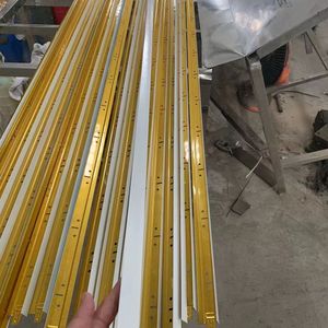 Chính Tee Chữ Thập Tee Và <span class=keywords><strong>T</strong></span>ường Góc Trần <span class=keywords><strong>T</strong></span> Lưới <span class=keywords><strong>Runner</strong></span> Cho Gạch Trần - Product Image 1