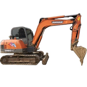 Mini-pelleuse sur chenilles d'occasion Doosan DH60-7 CE EPA 6 tonnes bien entretenue avec moteur Daewoo Doosan et attache rapide pour brise-roche - Product Image 1