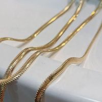 Xinfly Au750 2.2mm 2.5mm 3.4mm 18k Collier chaîne serpent pour homme en or massif plat à chevrons, collier ras-du-cou raffiné