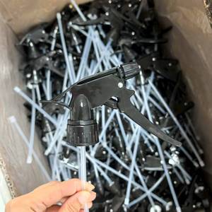 Bán buôn 28 400 410 tùy chỉnh chất lượng tốt bơm tay mạnh mẽ một loại dài xử lý kích hoạt phun - Product Image 2