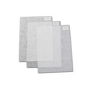 Géotextile en <span class=keywords><strong>fibre</strong></span> <span class=keywords><strong>de</strong></span> <span class=keywords><strong>verre</strong></span> pour le renforcement des pavés en asphalte résistant aux fissures, reconstruction blanc-noir ; haute résistance - Product Image 1